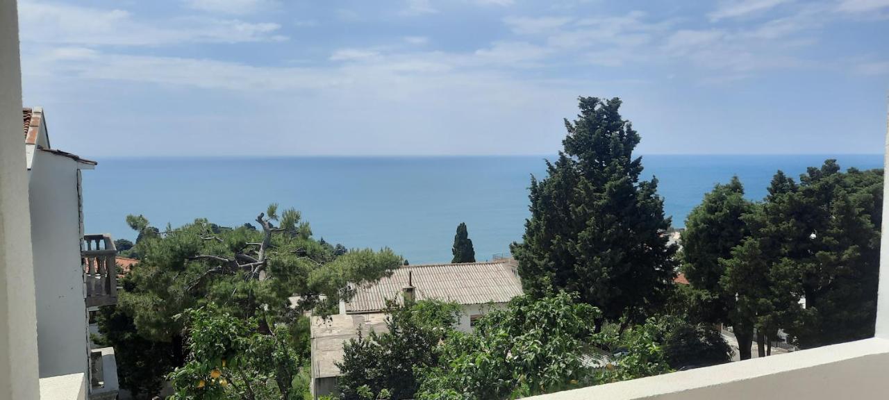 Jupo * Ulcinj