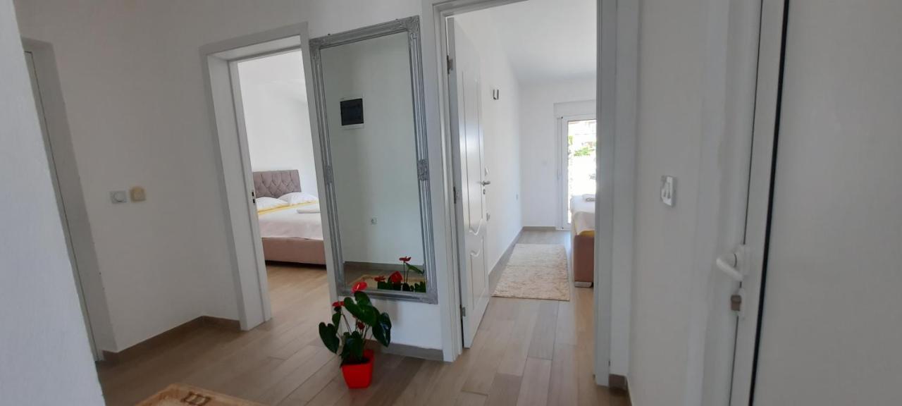 Apartment Jupo Ulcinj