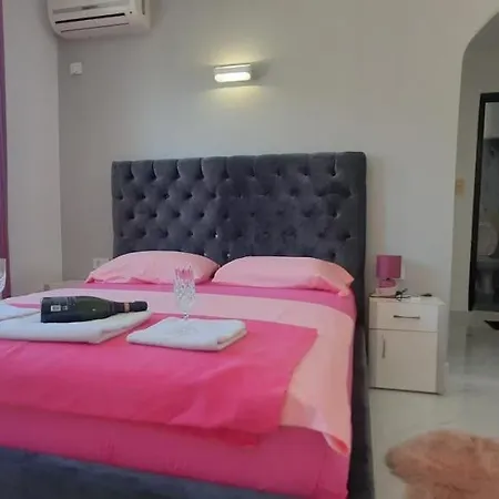 Studio Apartments Jupo Ulcinj Exterior photo