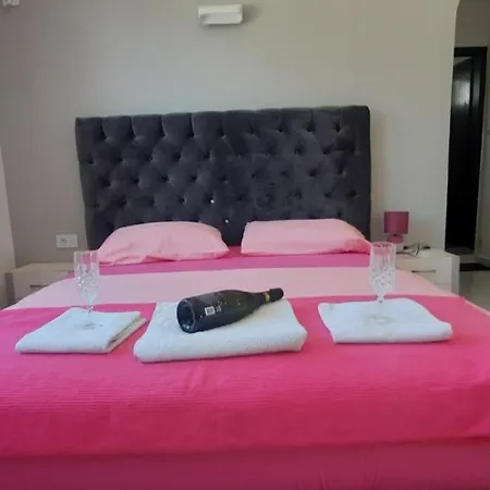 Studio Apartments Jupo Ulcinj Exterior photo