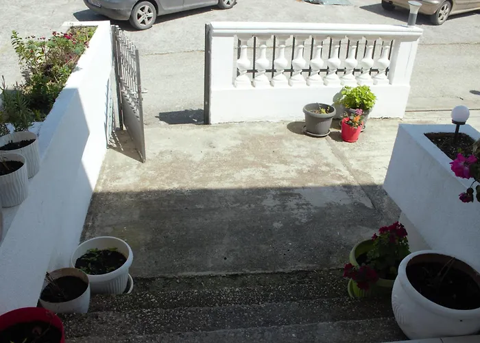 Studio Apartments Jupo